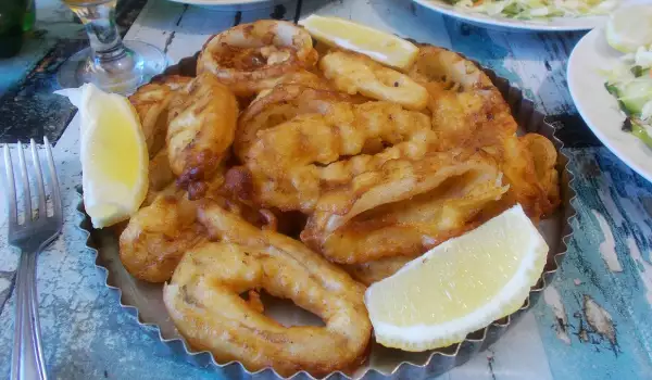 Breaded Calamari with Beer and Sparkling Water