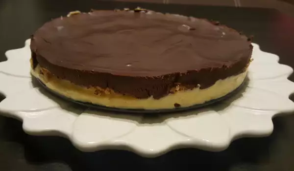 Unbelievable Biscuit Cake with Homemade Cream