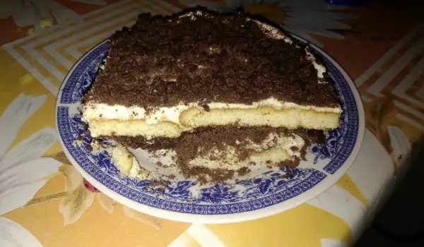 Biscuit Cake with Mascarpone