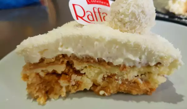 Biscuit Raffaello with 3 Types of Cream
