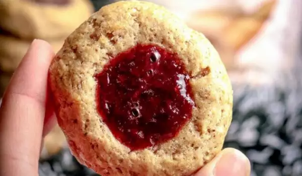 Peanut Cookies with Cherry Jelly