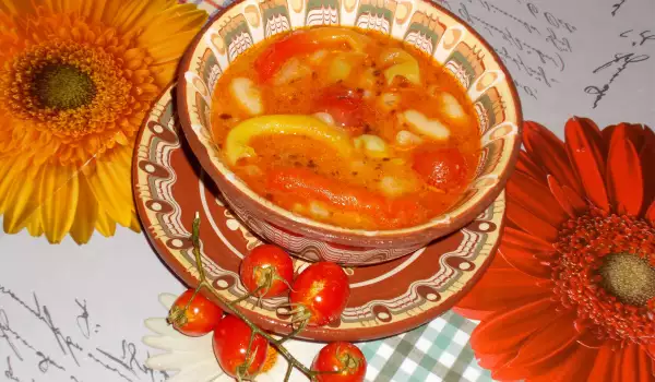 Bean Soup with Cherry Tomatoes and Peppers