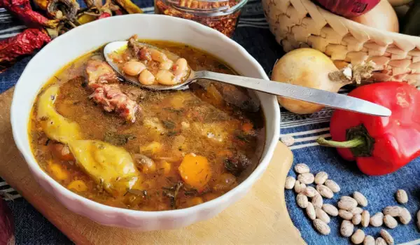 Crock-Pot Bean Stew