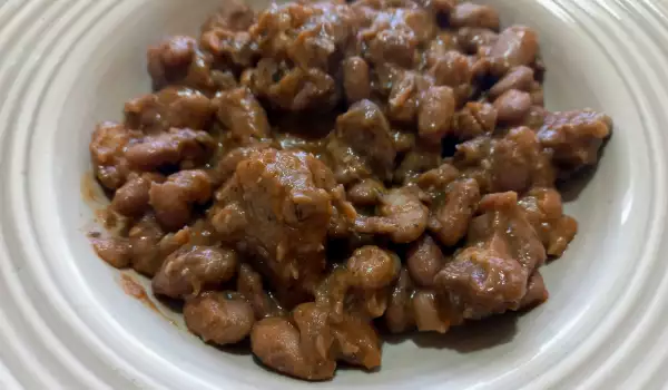 Oven-Baked Pinto Beans with Turkey