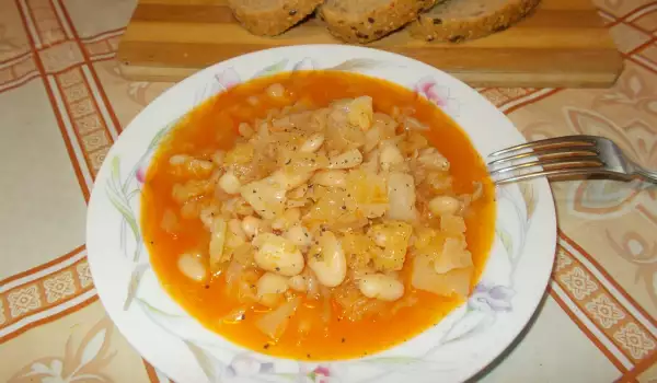 White Beans with Sauerkraut