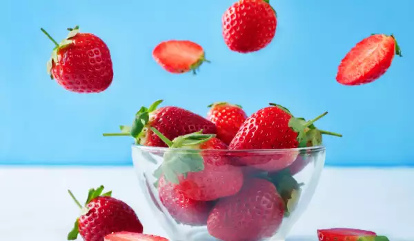 Why Should We Eat More Strawberries?
