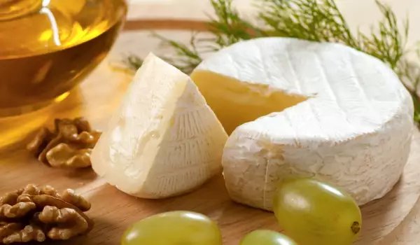 The Difference Between Ordinary Brie and Cornish Brie