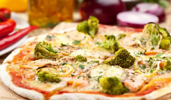 broccoli pizza