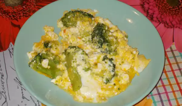 Delicious Broccoli with Eggs and Feta Cheese