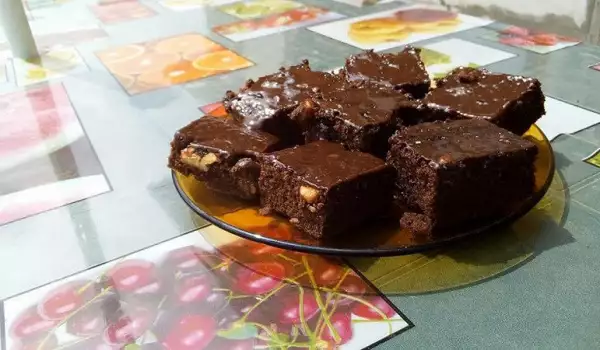 Brownie with Walnuts in a Halogen Oven