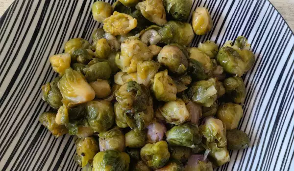 Stewed Brussels Sprouts in a Multicooker