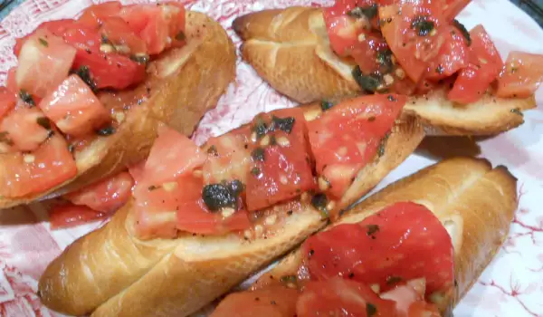 Bruschettas with Tomatoes and Basil