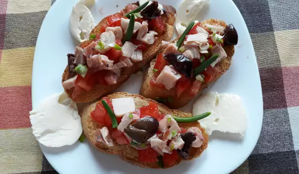 Bruschettas with Tomato and Octopus Concasse