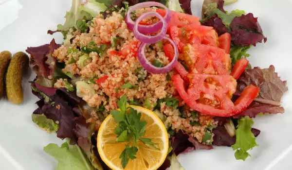 Bulgur with Onions and Tomatoes