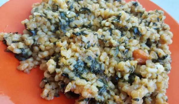 Bulgur with Spinach and Carrots