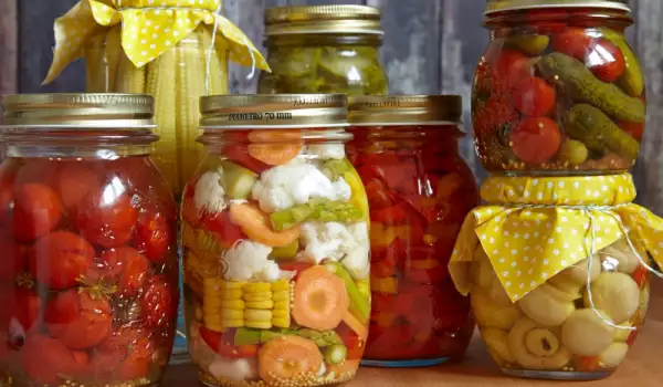 How Much Salt is Added to Pickled Vegetables?