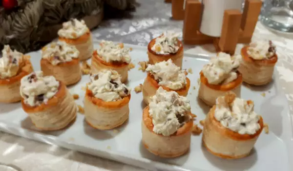 Vol-au-vent with Dates and Cream Cheese