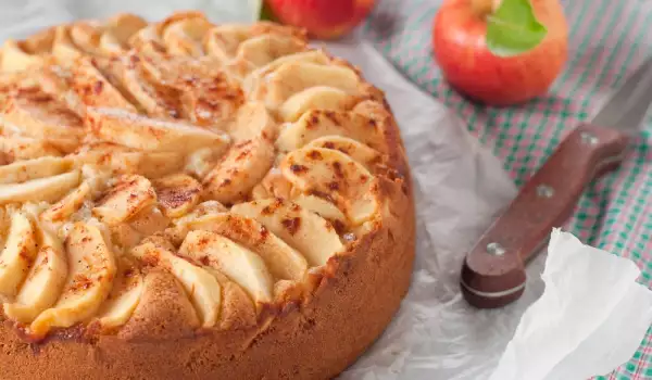 Cornish Cake with Apples