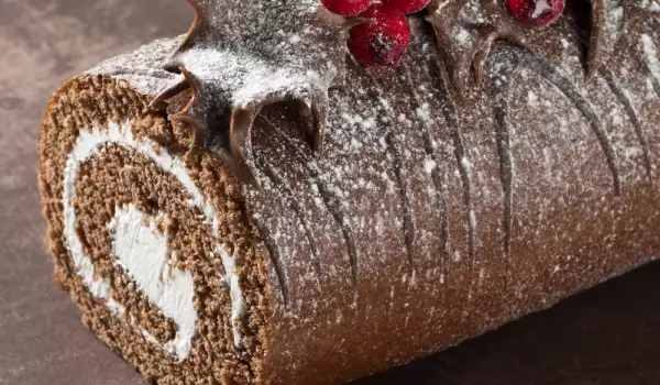 Chocolate Roll with Cream