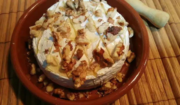 Camembert with Honey and Walnuts