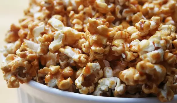 How to Make Caramelized Popcorn?