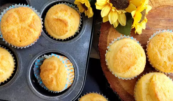 Corn Flour Muffins with Cottage Cheese