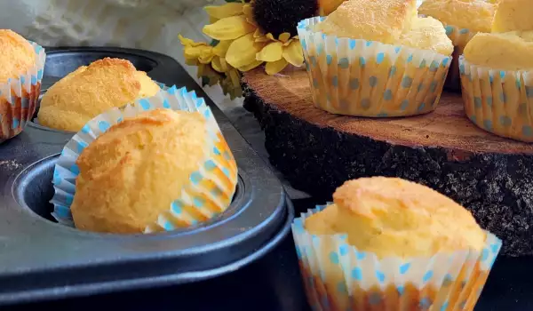 Corn Flour Muffins with Cottage Cheese