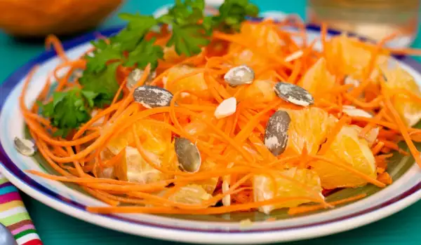 Healthy Salad with Carrots