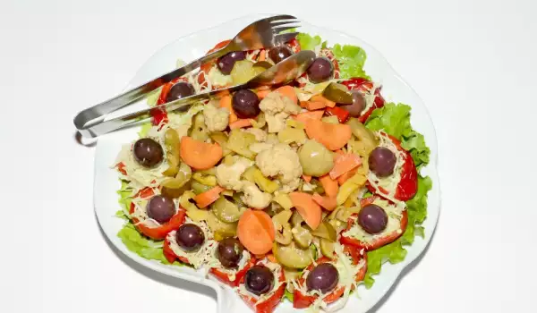 Cauliflower Salad with Pickles