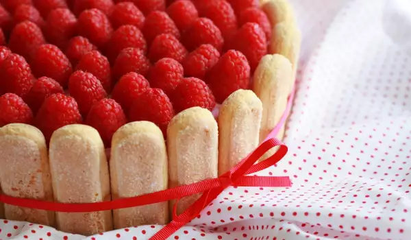 Top 7 Benefits of Eating Raspberries
