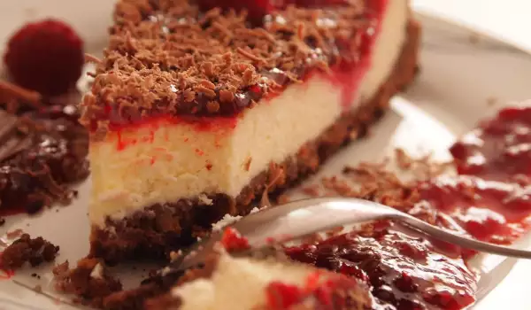 Cheesecake with Fresh Raspberries