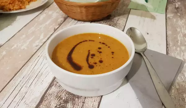 Turkish Red Lentil Cream Soup