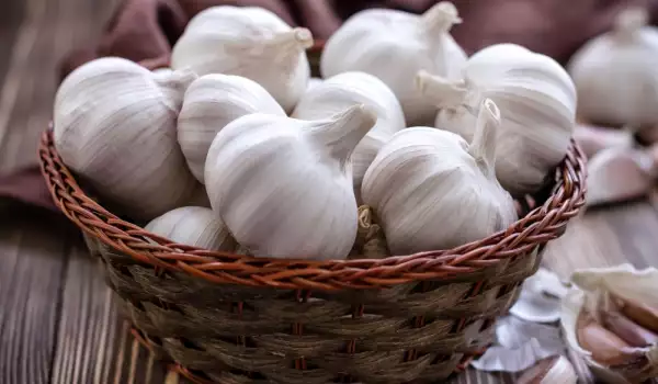 How Does Garlic Affect Blood Pressure?