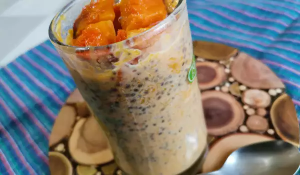 Chia Pudding with Pumpkin and Honey