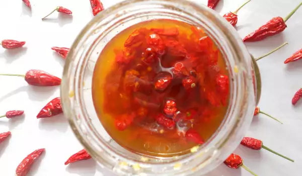 Homemade Chili Sauce with Olive Oil