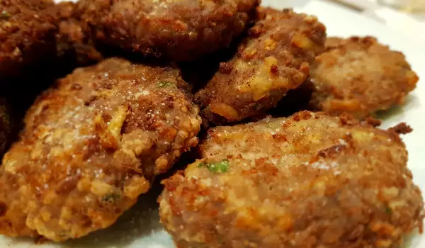 Meatballs with Spicy Sauce