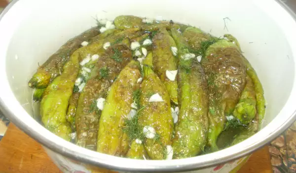 Fried Banana Peppers with Vinegar and Garlic