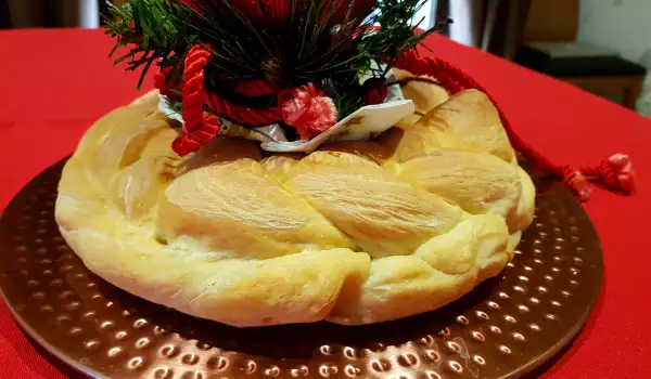 Kolach Christmas Bread