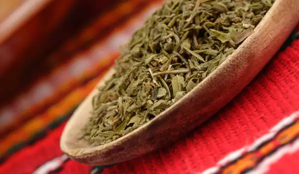 Dried savory herb
