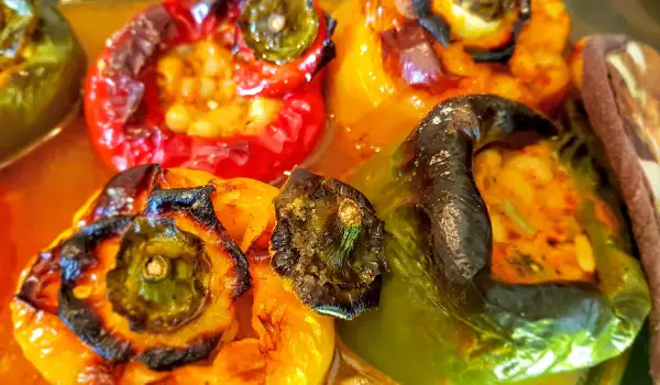 Stuffed Vegan Peppers with Beans