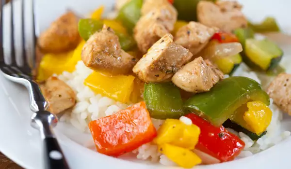 Chicken with Peppers on Aromatic Rice