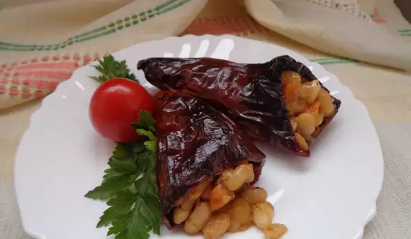 Stuffed Dried Peppers with White Beans