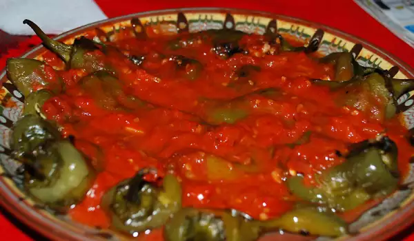 Fried Peppers with Sauce