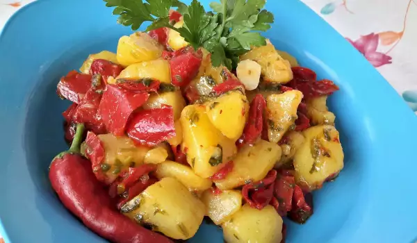 Tuscan-Style Peppers with Potatoes