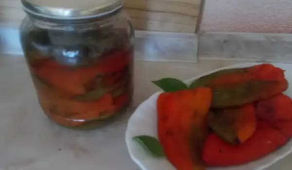 Roast Peppers in Jars for the Winter