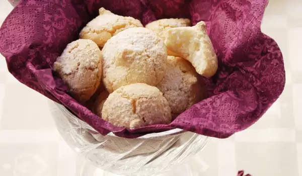 German Christmas Cookies with Coconut