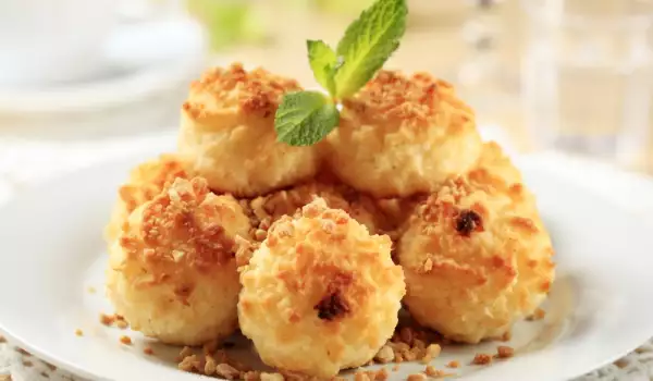 Coconut Sweets with Honey