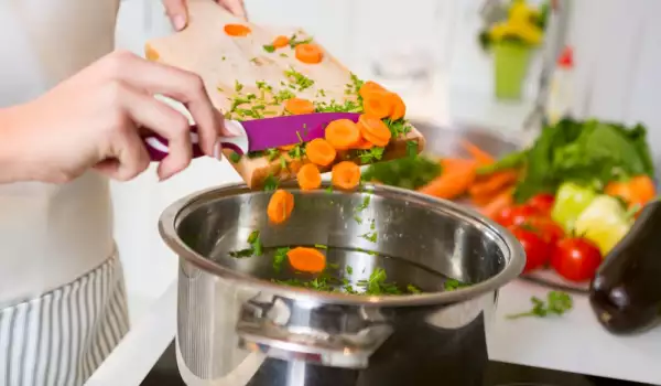 Chicken soup preparation