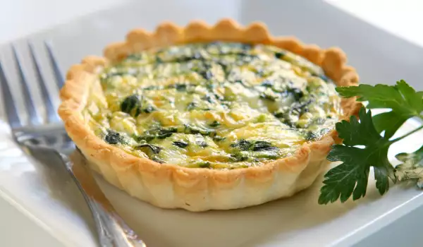 Tartlets with Spinach and Feta Cheese