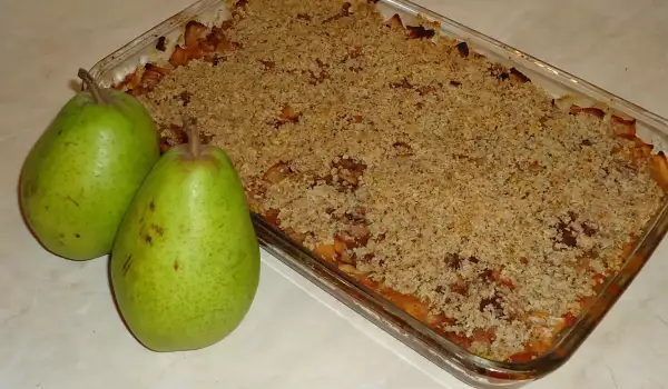 Crumble with Pears and Caramel